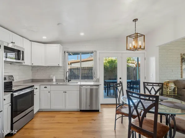 8524 E Mary Dr, Tucson, AZ 85730