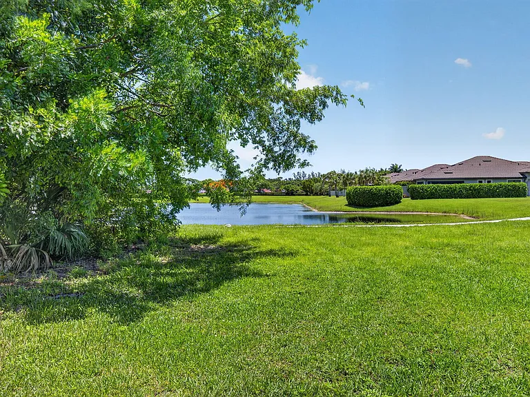 9264 Vista Del Lago #A — Photo 39