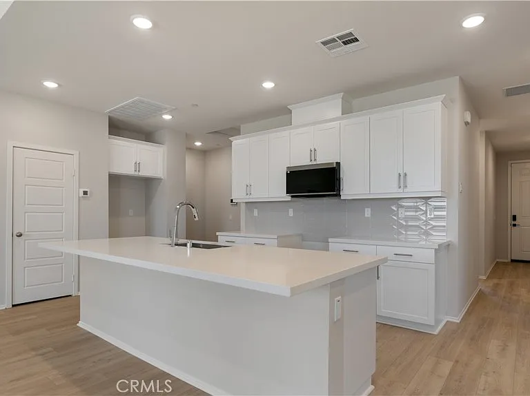 13925 Mesa View Dr — Photo 6