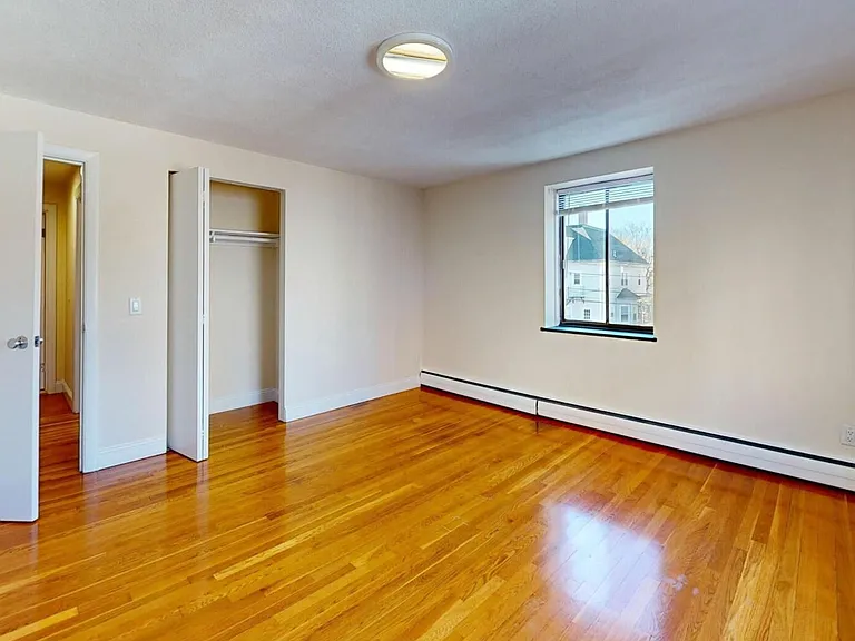 370 Babcock St #3G — Photo 6