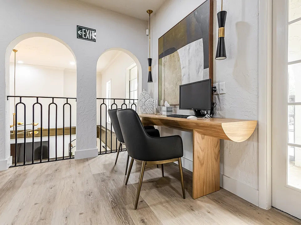 Barcelona Apartments Leasing Office