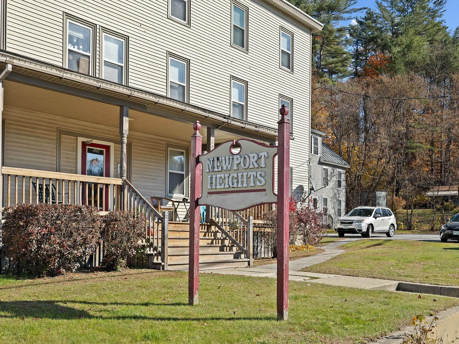 1 bed, 1.0 bath, 8424 sqft, $1,375 — Photo 3