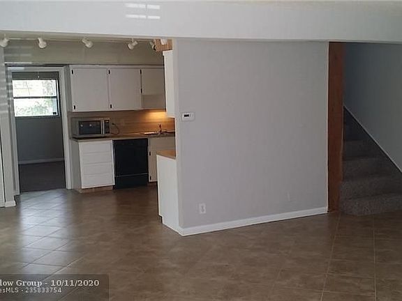 4th image of 417 SW 7th St #417