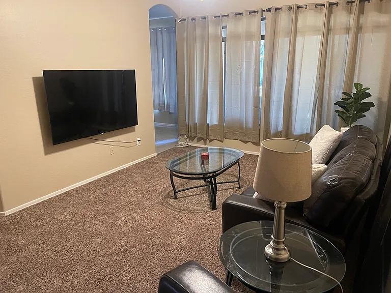 2600 E Springfield Pl — Photo 5