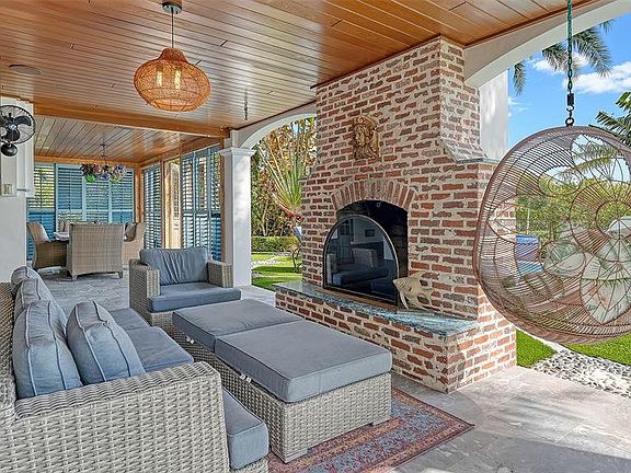 4th image of 513 Villa Rosa Way