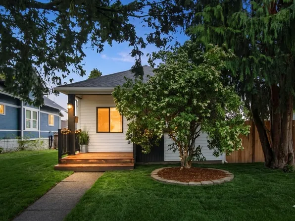 2415 Cedar St #A, Everett, WA 98201