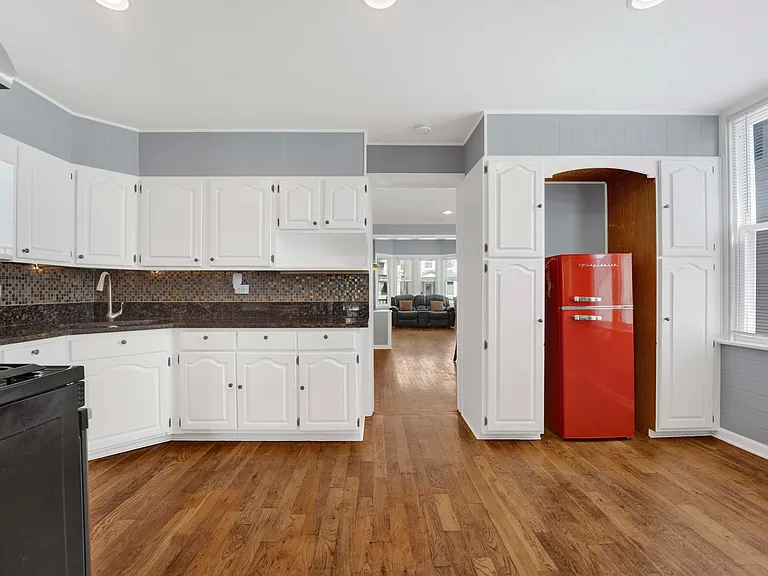 3721 W Shakespeare Ave — Photo 14
