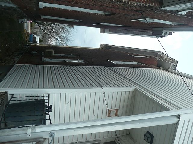 2nd image of 208 Hager St