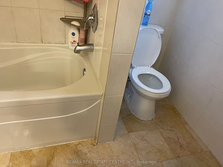 3223 Shadetree Dr — Photo 14