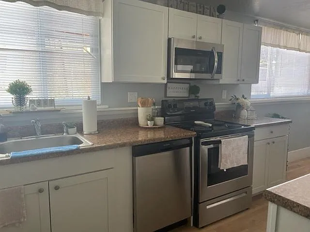 2 bed, 1100 sqft, $1,400 — Photo 2