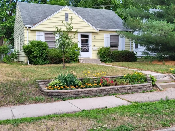 4550 Vincent Ave N, Minneapolis, MN 55412