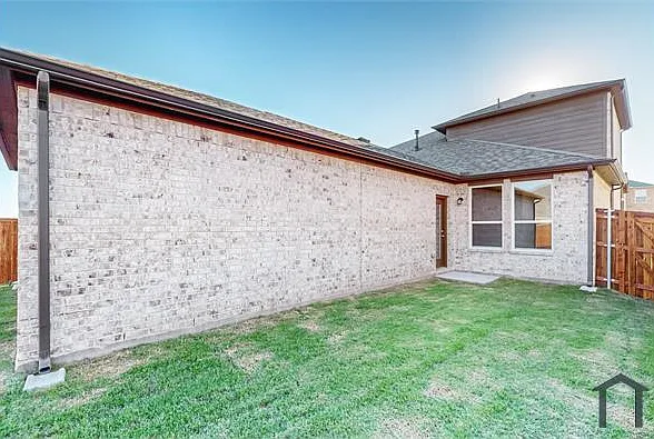 716 Portina Dr — Photo 21
