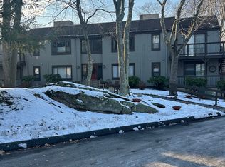 Harbour Village, Branford, CT 06405