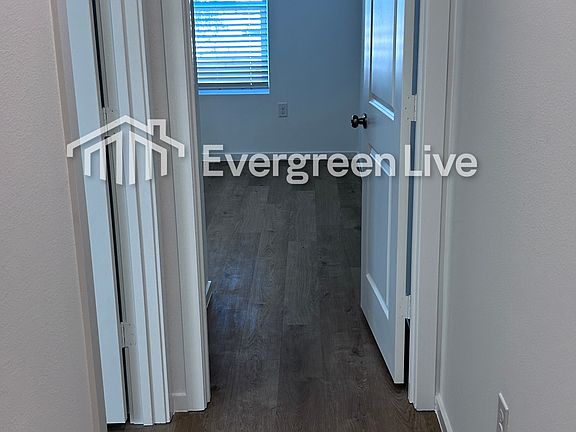 4th image of 31 Lago Ln
