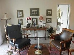 5th image of 5020 Bayshore Blvd APT 403