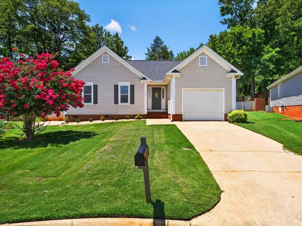 6 Mountain Trace Ct, Greenville, SC 29609