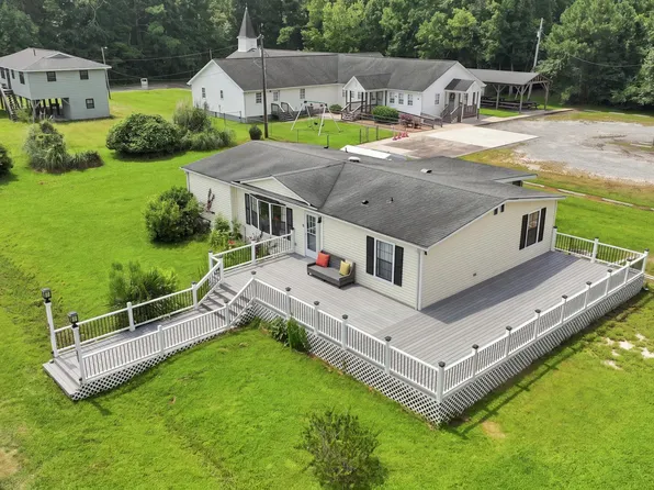 100 Clubhouse Road, Hertford, NC 27944