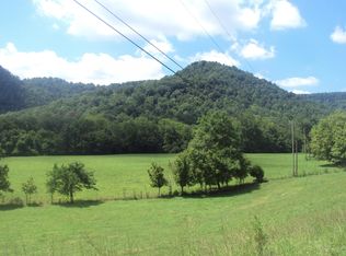 1 Red Lick Rd, Irvine, KY 40336