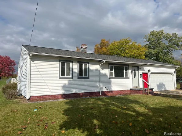 710 Hoaglin St, Albion, MI 49224