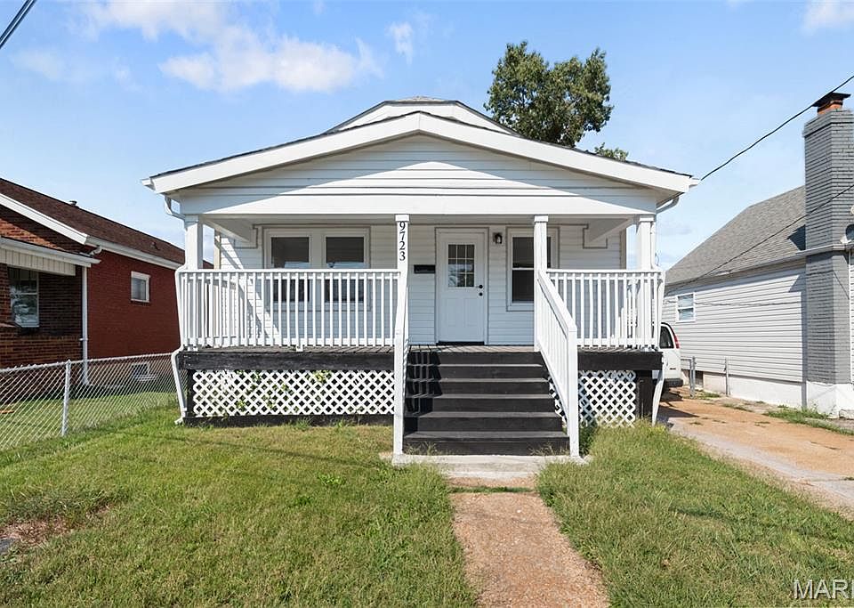 1st image of 9723 Gentry Ave
