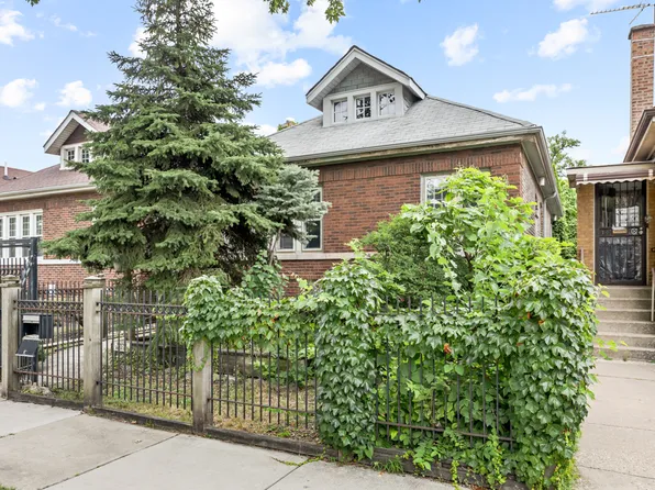 8525 S Euclid Ave, Chicago, IL 60617