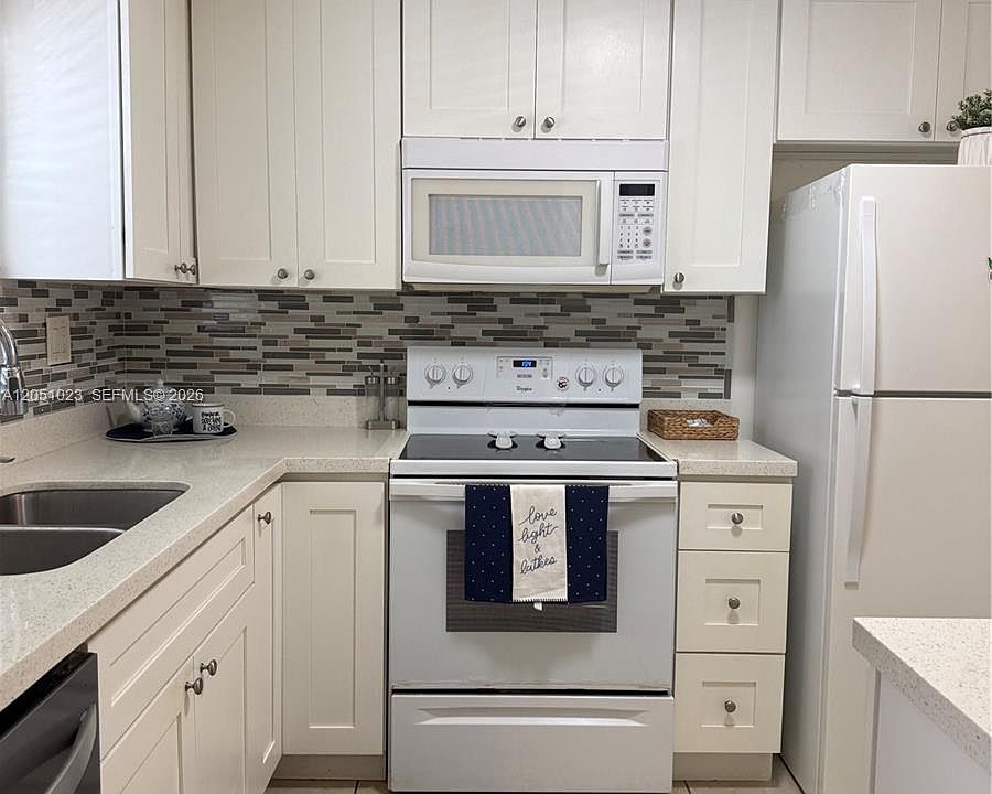 1st image of 9540 Sunrise Lakes Blvd APT 208