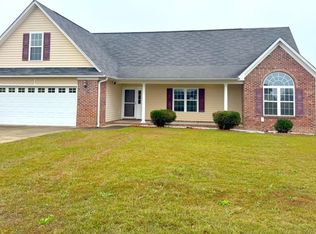 120 Clearbrook Pl, Raeford, NC 28376
