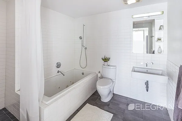 Rented by (Legacy) Elegran | media 13