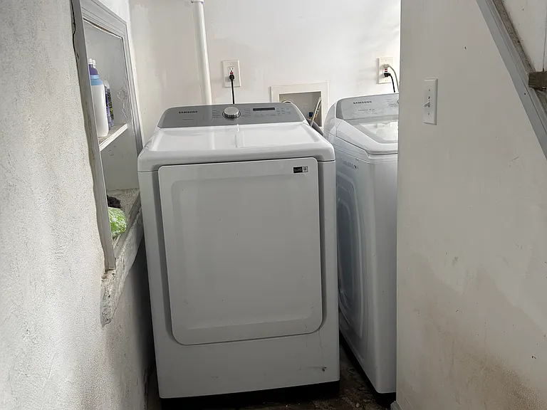 61 Lake St #1B — Photo 9