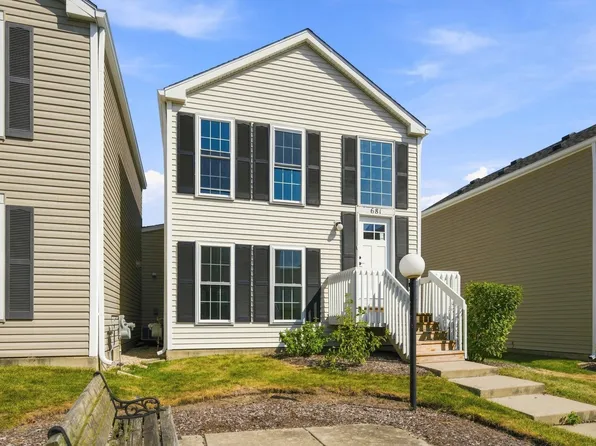 681 Serendipity Dr, Aurora, IL 60504