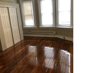 215 E Ontario St, Philadelphia, PA