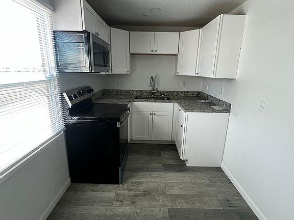 2nd image of 500 Audubon Pl APT 3