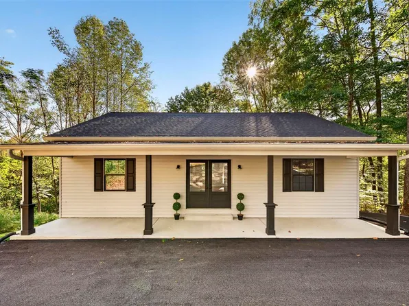 573 Smallmouth St, Scottsville, KY 42164