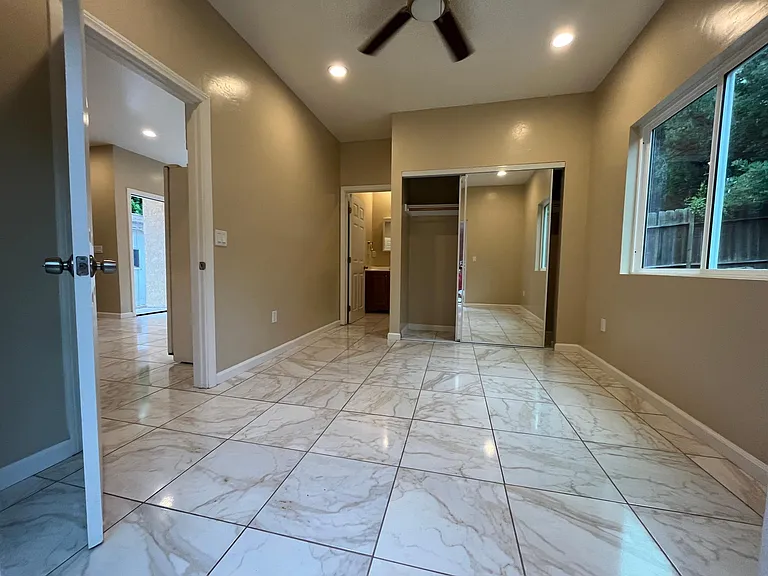4932 Campanile Dr — Photo 23