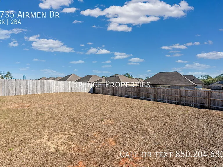 4735 Airmen Dr — Photo 32