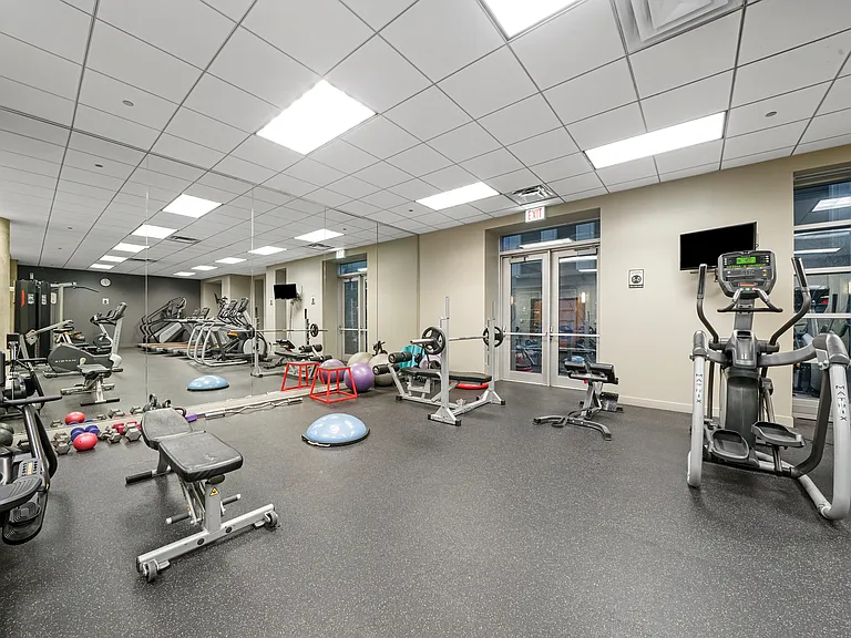 700 N Larrabee St #2013 — Photo 17
