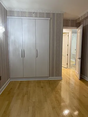 Rented by Douglas Elliman | media 33