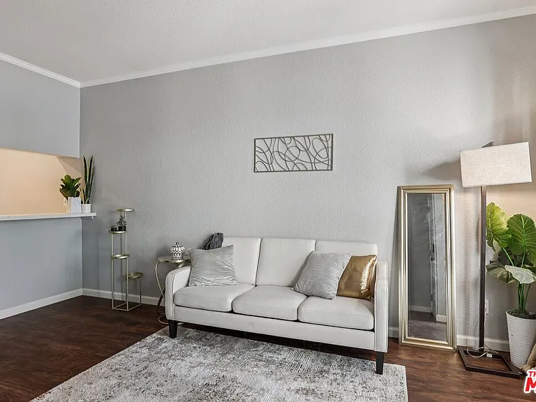 1706 Bevin Brook Dr — Photo 3