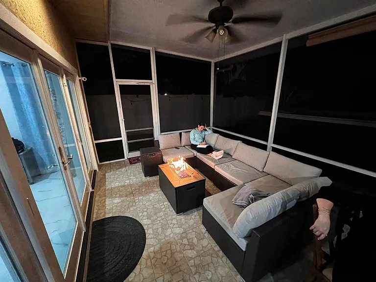 4549 SW 35th Ave — Photo 16
