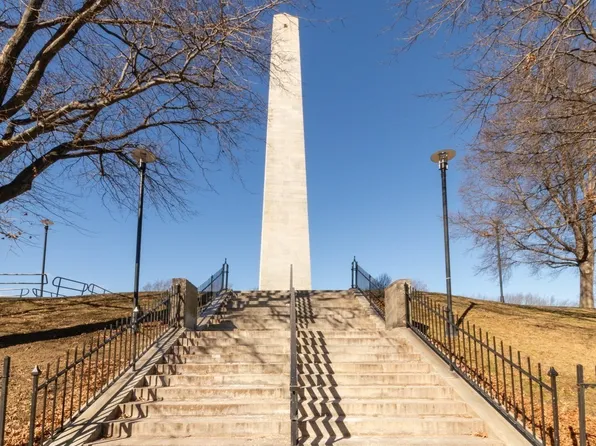 9 Monument Sq #Ph, Charlestown, MA 02129