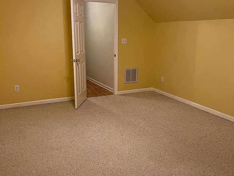 8311 Poplar Grove Cir — Photo 35