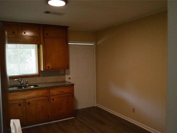 5th image of 8859 Main St #3