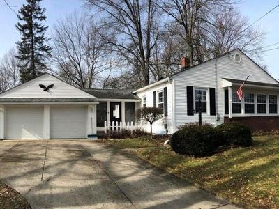72 Hale Ave, Mogadore, OH, 44260