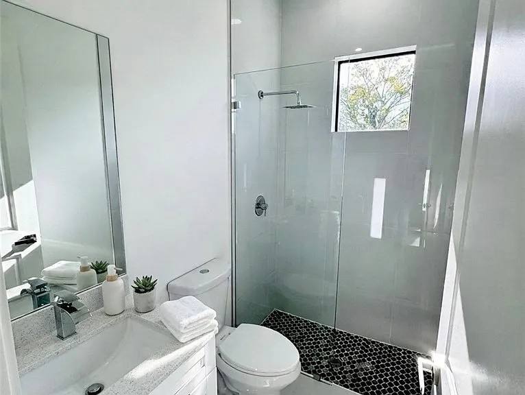 4121 NW 22nd St — Photo 19