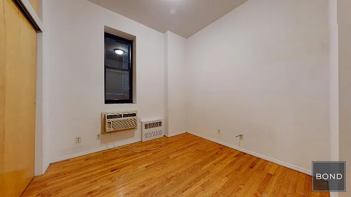 Rented by Bond New York | media 17