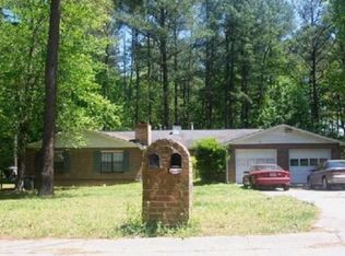 318 River Oak Dr, Riverdale, GA 30274
