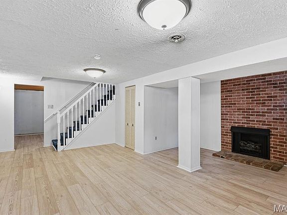 4th image of 1743 Goldenhorn Ct