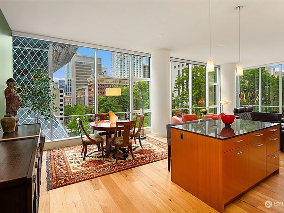 2nd image of 909 5th Avenue #504