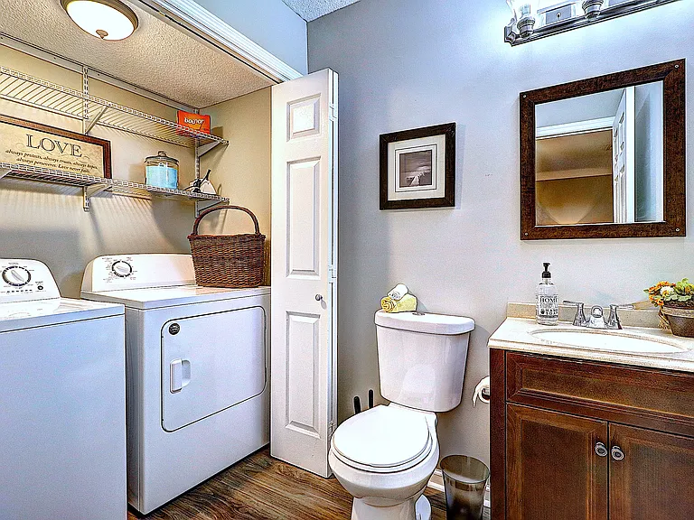 213 High Creek Dr — Photo 28