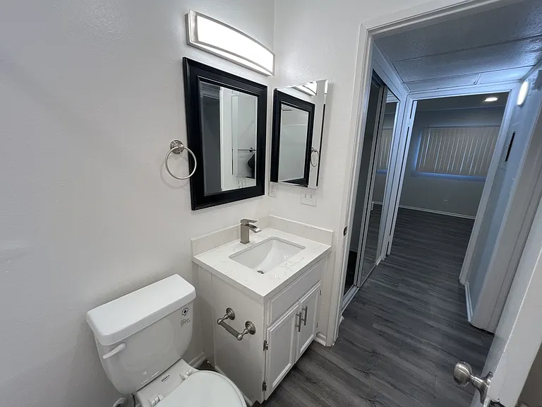 951 S. Oxford Ave. — Photo 33